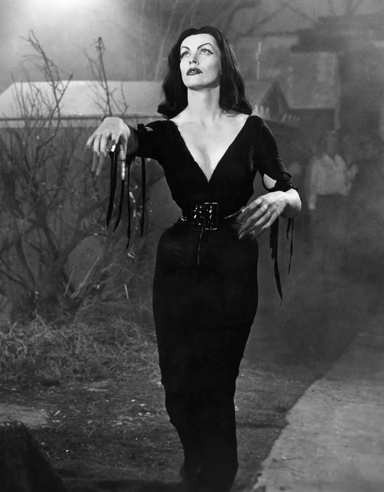 vampira-maila-nurmi-03.webp