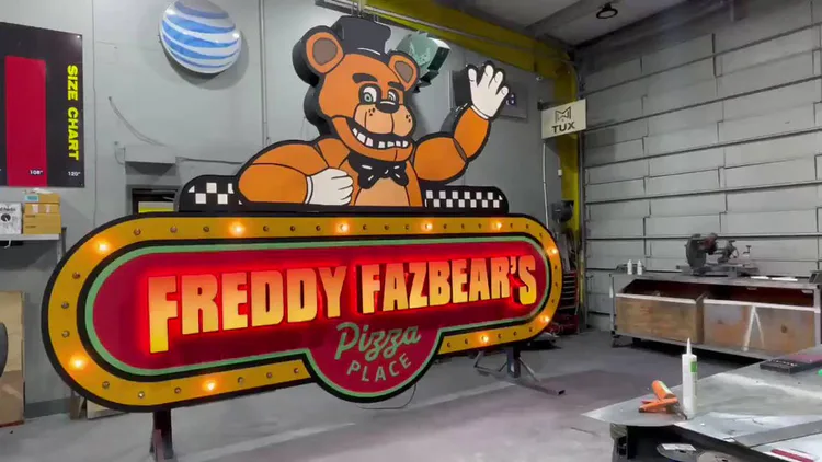 freddy_fazbear_s_pizza_place_logo_for_fnaf_movie__by_beny2000_dfp50q6-pre.jpg