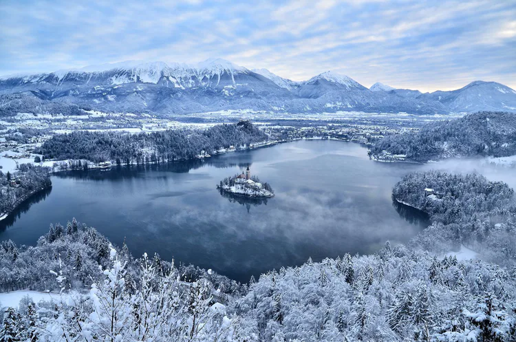 lake-bled-winter.jpg