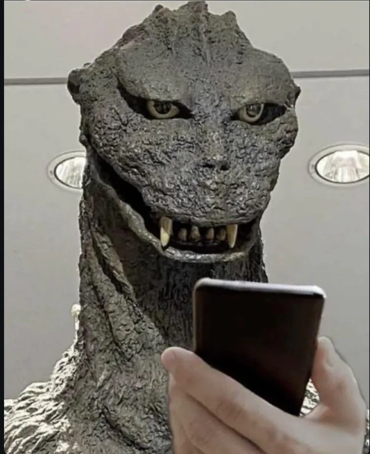 give-your-best-godzilla-reaction-images-now-v0-m9lio45tubmg1.jpg
