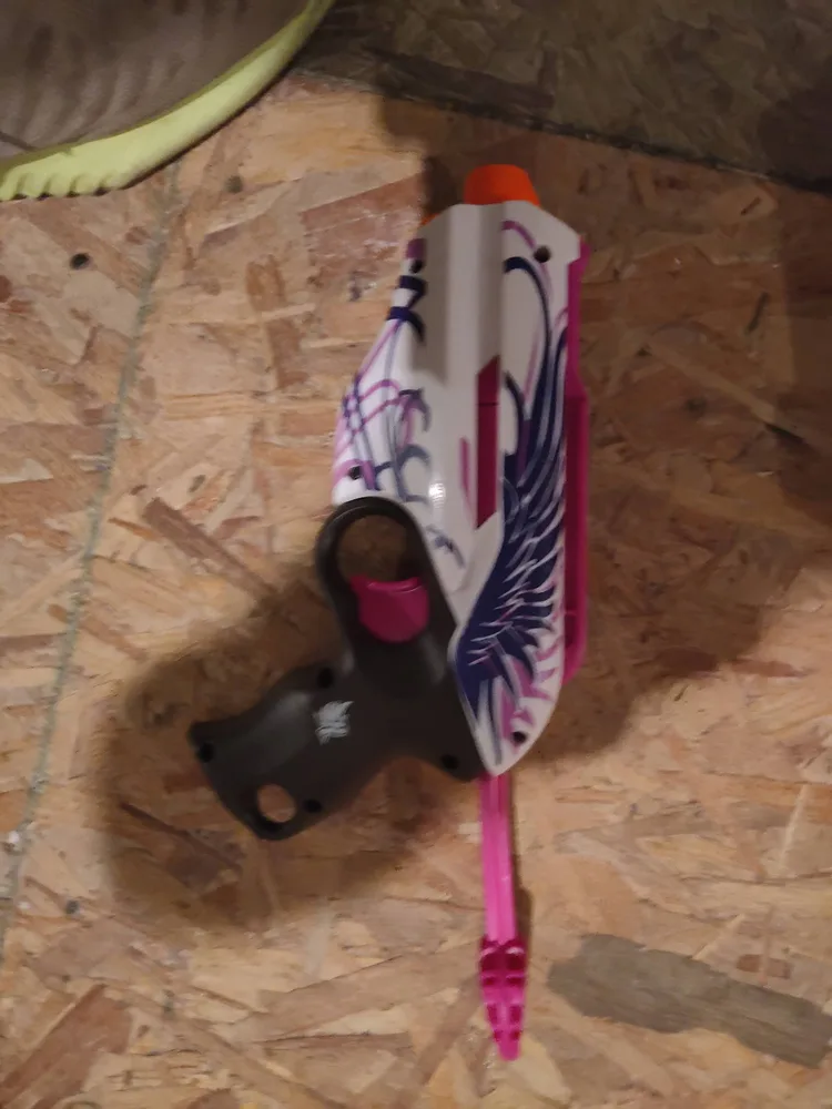 stock_pistol.jpg