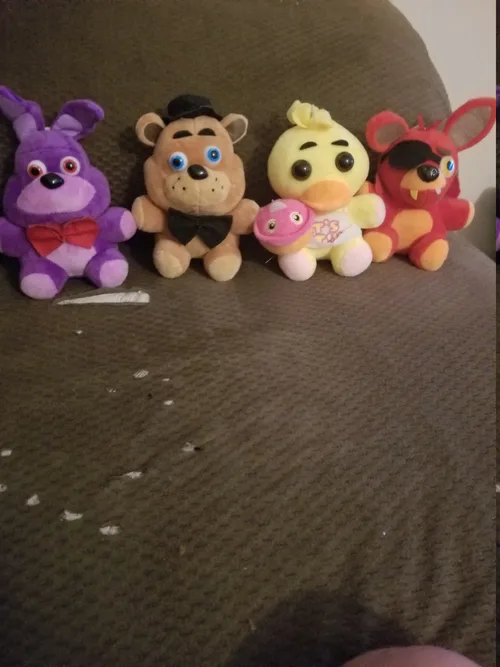 FNAF Plushies - All Characters(7) -Plush: Chica, Springtrap, Bonnie, –  ToysCentral - Europe