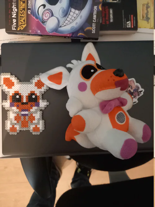 Lolbit plush pixel art