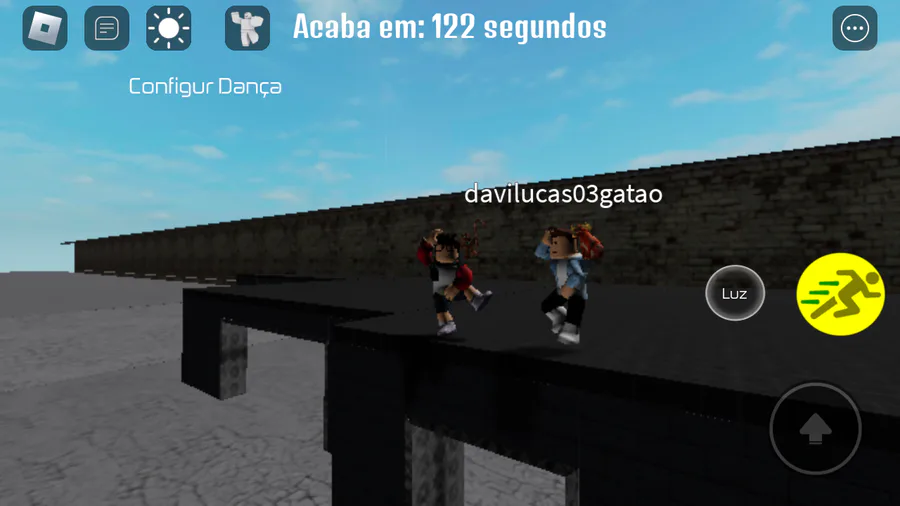 Como dançar no Roblox