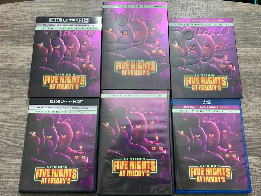  Five Nights at Freddy's (Blu-ray + DVD + Digital
